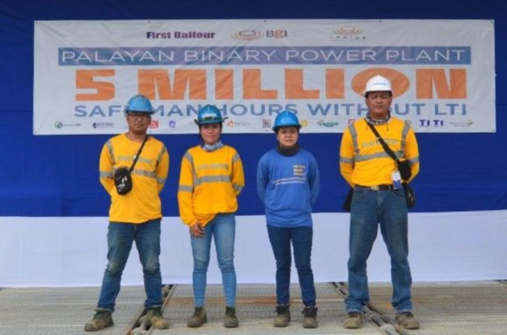  KEITECH graduates now assigned in the Palayan Binary Power Plant Project (L-R: Scaffolder Jon-Jon Lasala, Welder Delia Cawaling, Electrician Danica Tesado, Electrician Efren Dasalla)